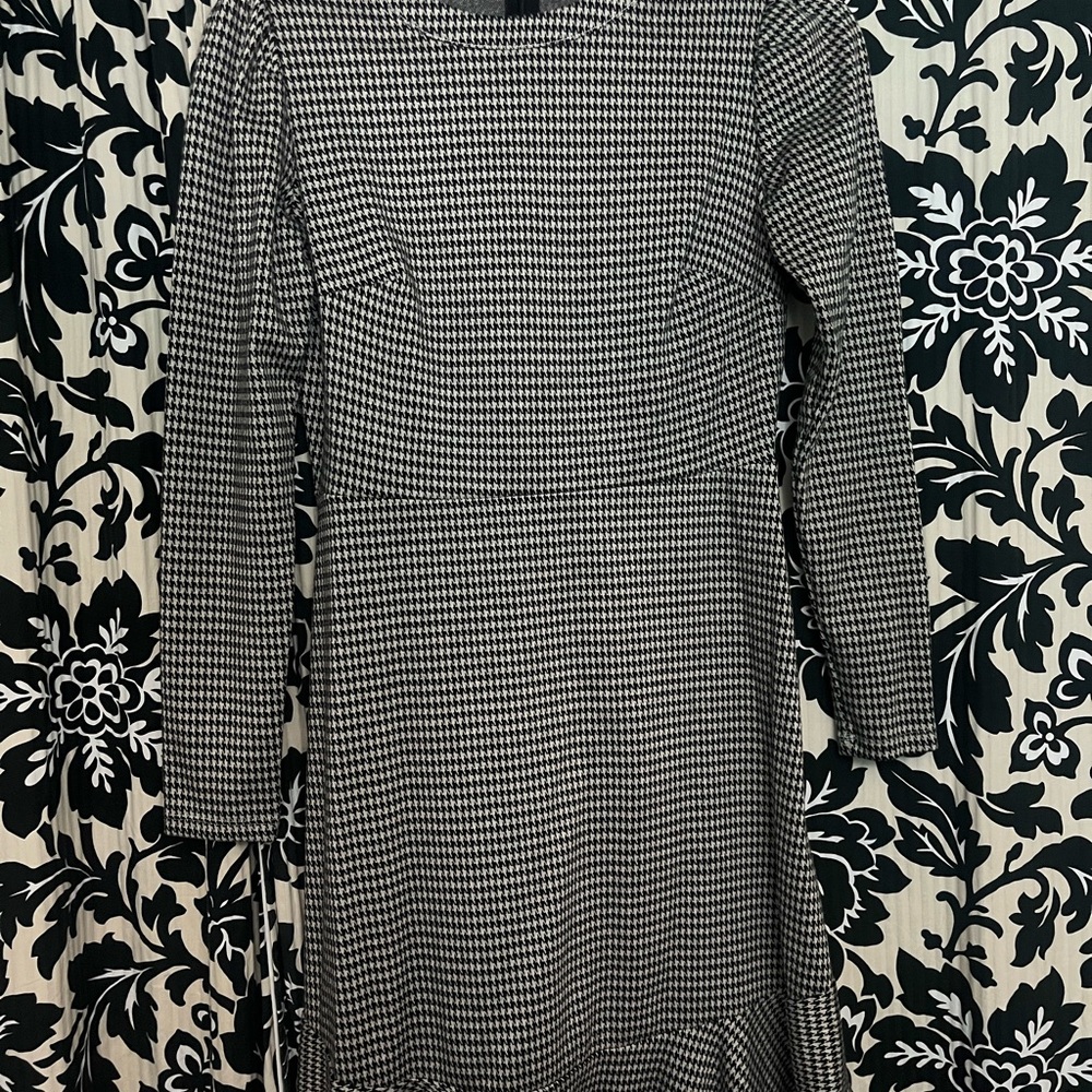 LOFT Black and White Houndstooth Long-Sleeve Dress